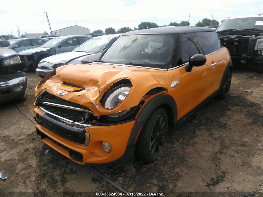 2015 MINI COOPER HARDTOP S WMWXP7C5XF2A38570