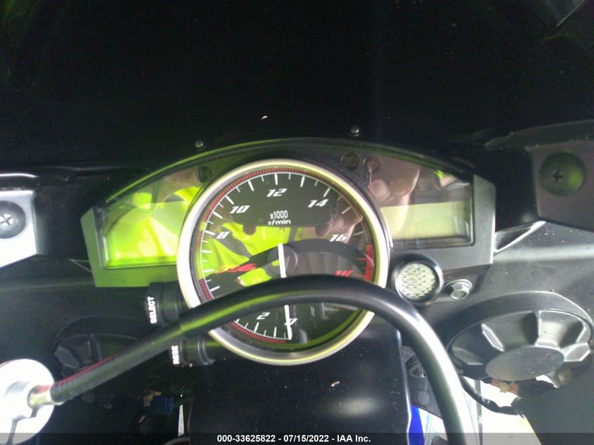 2014 YAMAHA YZFR6 JYARJ16E9EA030432