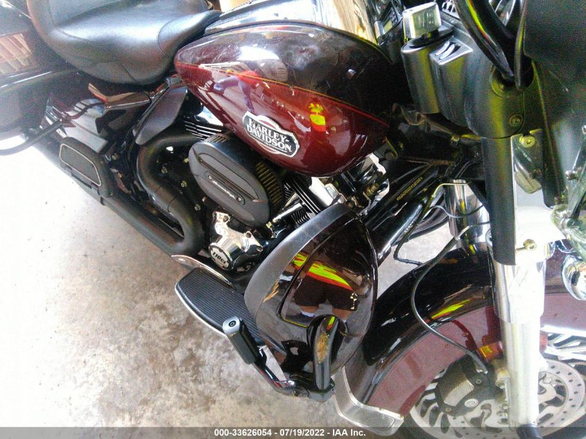 2011 HARLEY-DAVIDSON FLHTCU 1HD1FC412BB674700