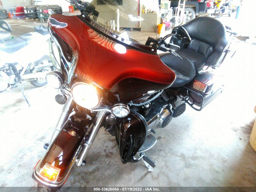 2011 HARLEY-DAVIDSON FLHTCU 1HD1FC412BB674700