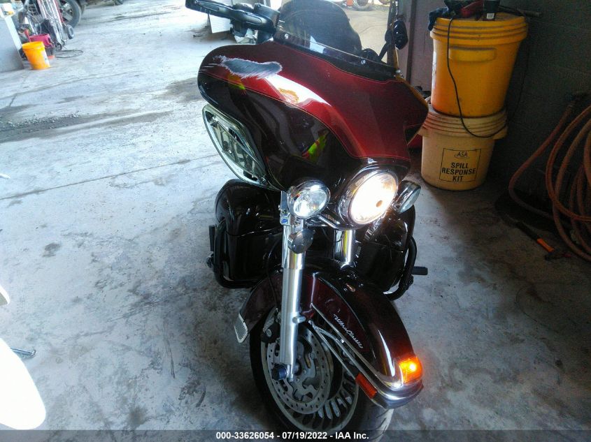 2011 HARLEY-DAVIDSON FLHTCU 1HD1FC412BB674700