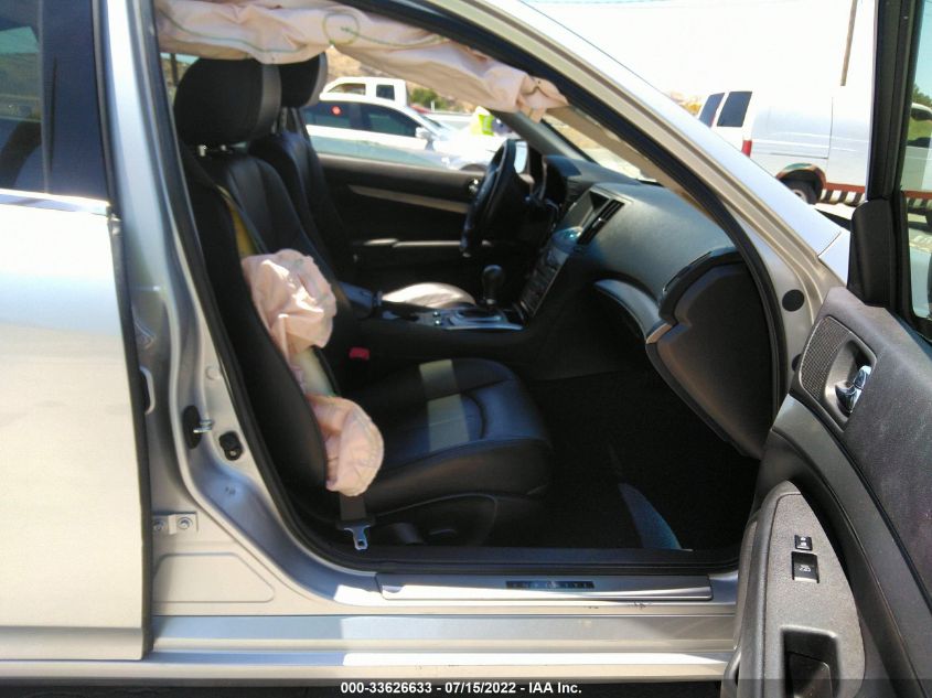 2015 INFINITI Q40 JN1CV6AR5FM520276