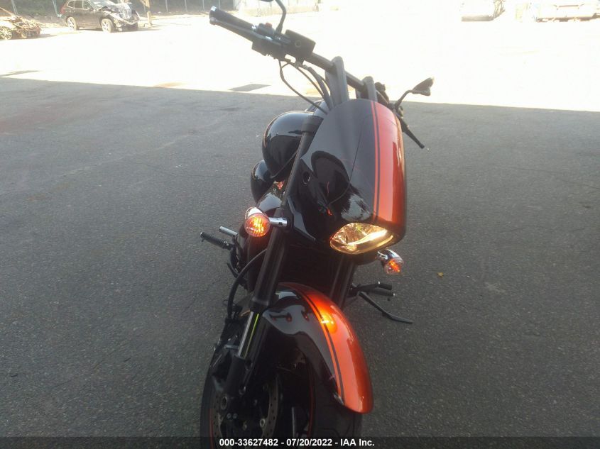 2018 SUZUKI VZR1800 JS1VY53A0J2100051