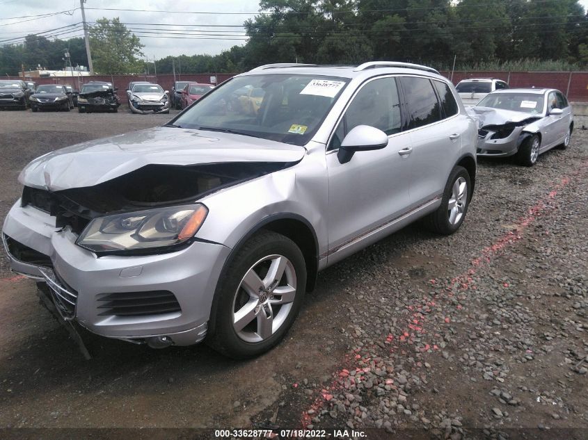 2013 VOLKSWAGEN TOUAREG LUX WVGEP9BP3DD000696