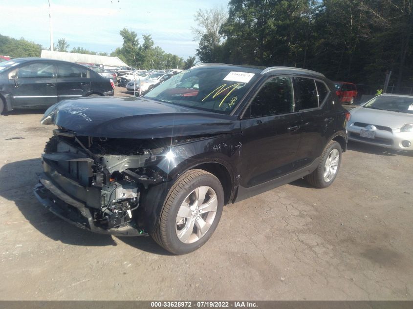 2022 VOLVO XC40 MOMENTUM YV4AC2HK6N2719968