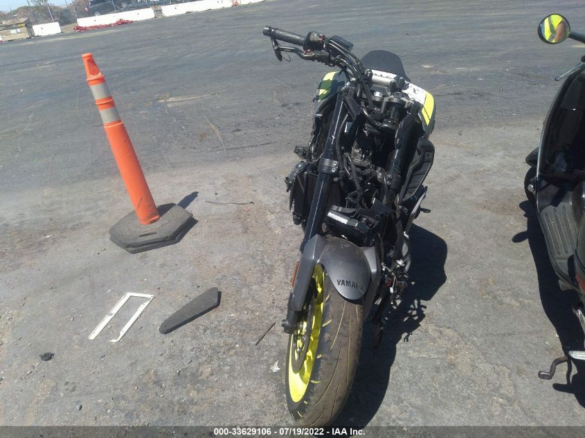 2018 YAMAHA MT09 C JYARN53Y3JA000802