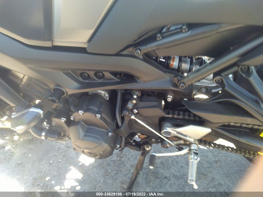 2018 YAMAHA MT09 C JYARN53Y3JA000802