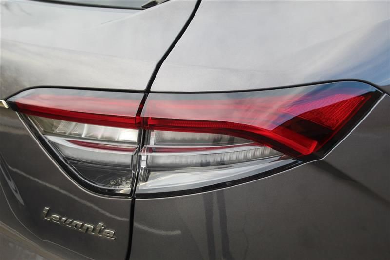 2021 MASERATI LEVANTE SPORT ZN661XUS1MX372728
