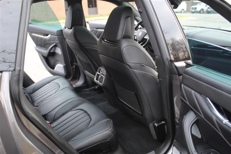 2021 MASERATI LEVANTE SPORT ZN661XUS1MX372728