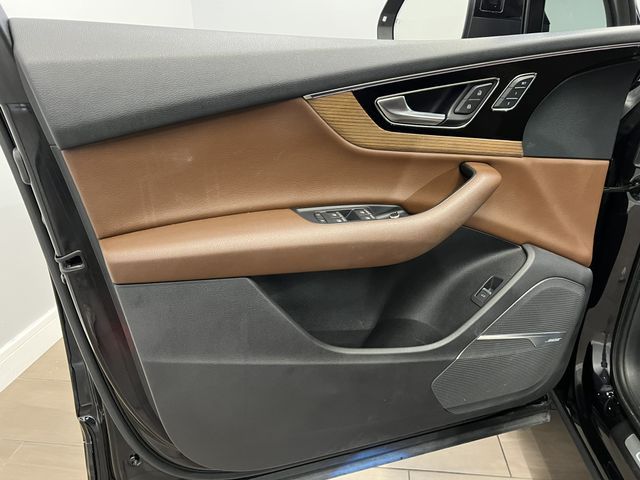 2017 AUDI Q7 PRESTIGE WA1VAAF70HD040493