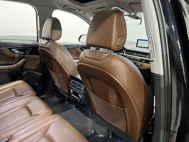 2017 AUDI Q7 PRESTIGE WA1VAAF70HD040493