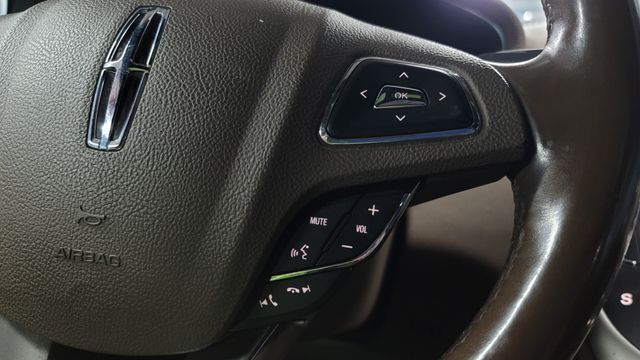 2017 LINCOLN MKC RESERVE 5LMCJ3D93HUL04974