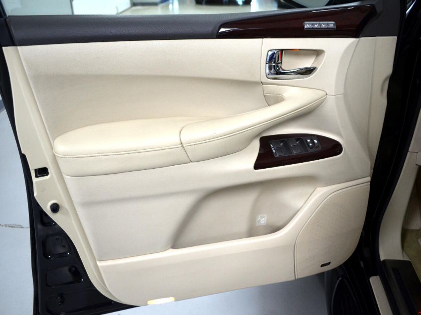 2014 LEXUS LX 570 JTJHY7AX4E4153817