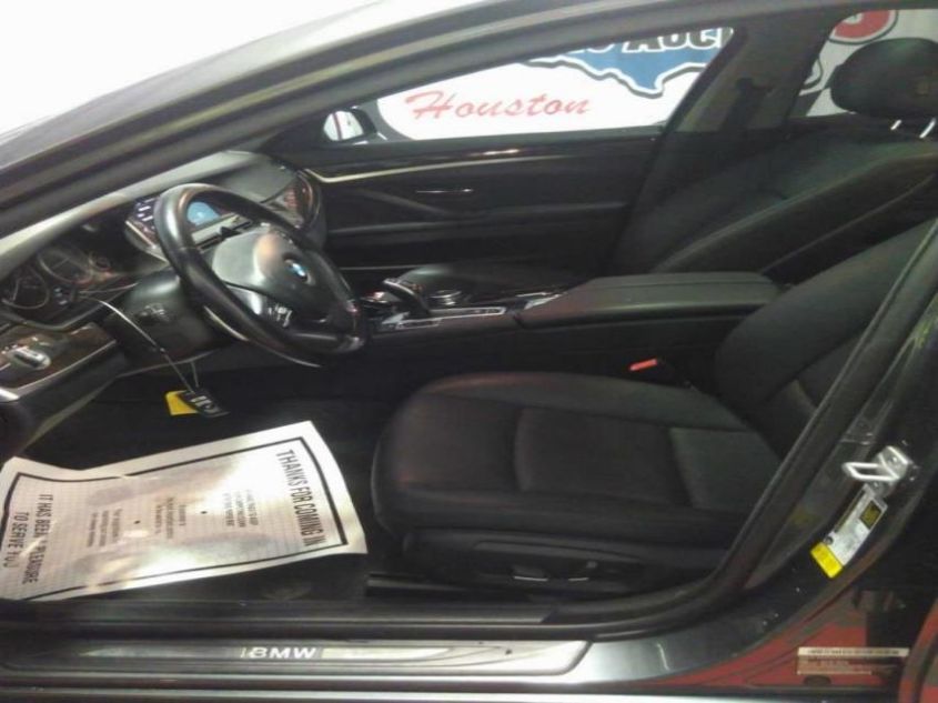 2016 BMW 528 I WBA5A5C5XGG352007