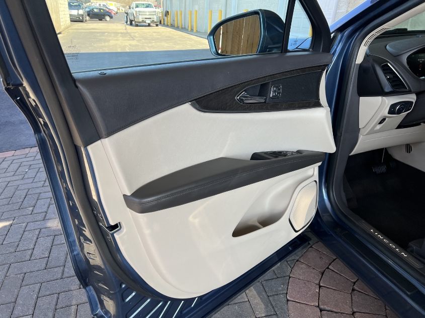 2019 LINCOLN NAUTILUS SELECT 2LMPJ6K90KBL36324
