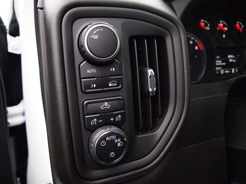 2022 CHEVROLET SILVERADO LTD K1500 CUSTOM 1GCPYBEK1NZ141806