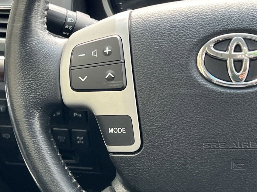 2014 TOYOTA LAND CRUISER JTMHY7AJ8E4023442