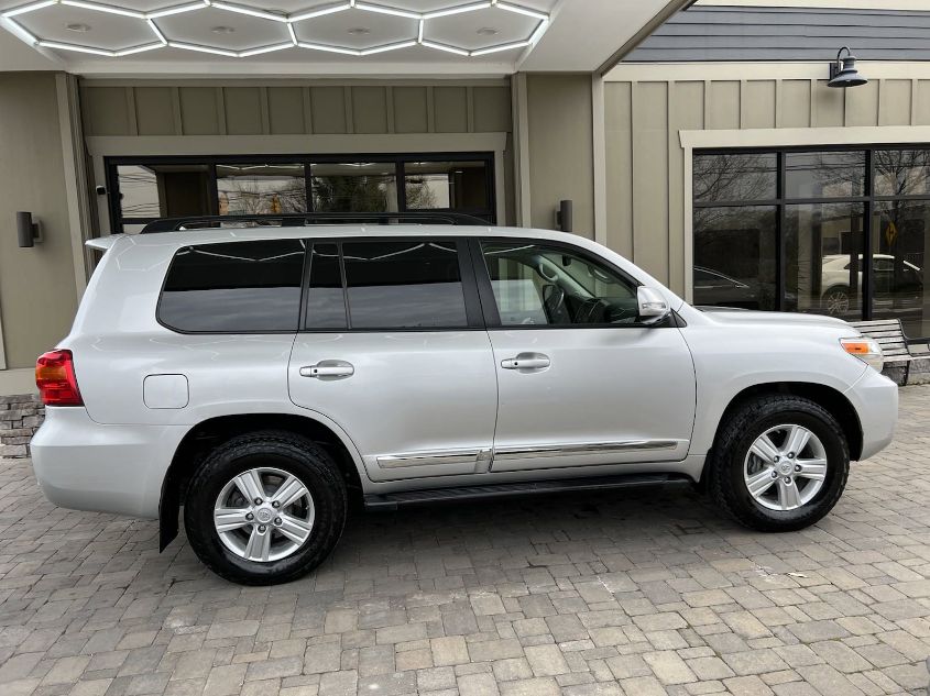2014 TOYOTA LAND CRUISER JTMHY7AJ8E4023442
