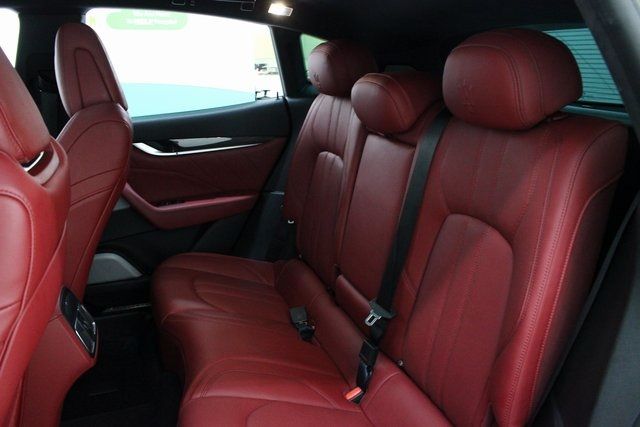 2019 MASERATI LEVANTE SPORT ZN661XUS4KX337369