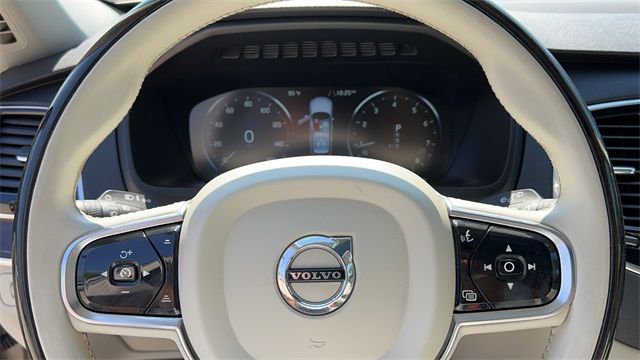 2016 VOLVO XC90 T6 MOMENTUM YV4A22PK0G1046415
