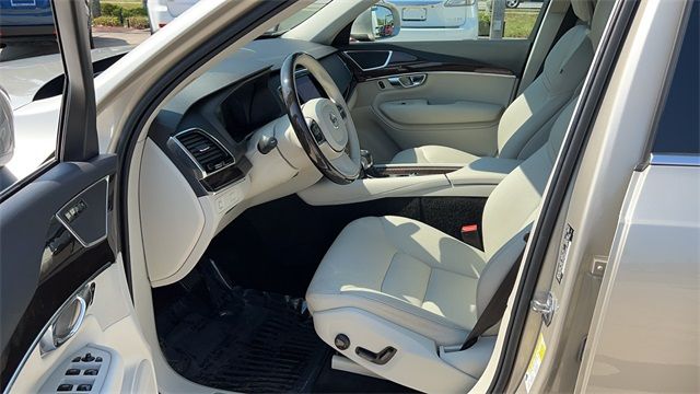 2016 VOLVO XC90 T6 MOMENTUM YV4A22PK0G1046415