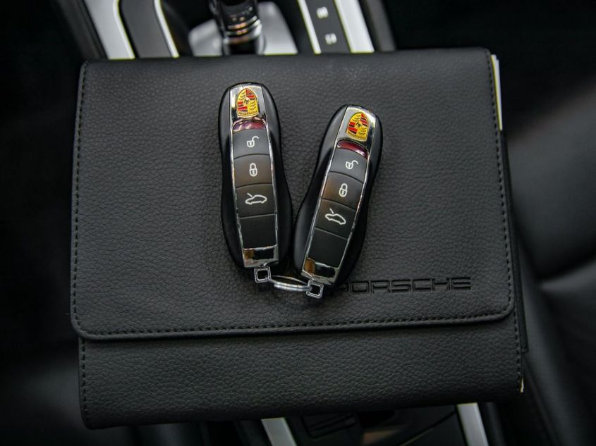 2018 PORSCHE 911 CARRERA WP0AB2A90JS123195