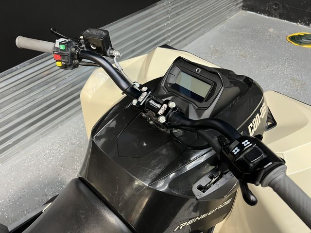 2021 CAN-AM RENEGADE 570 3JBMGAV44MJ000234