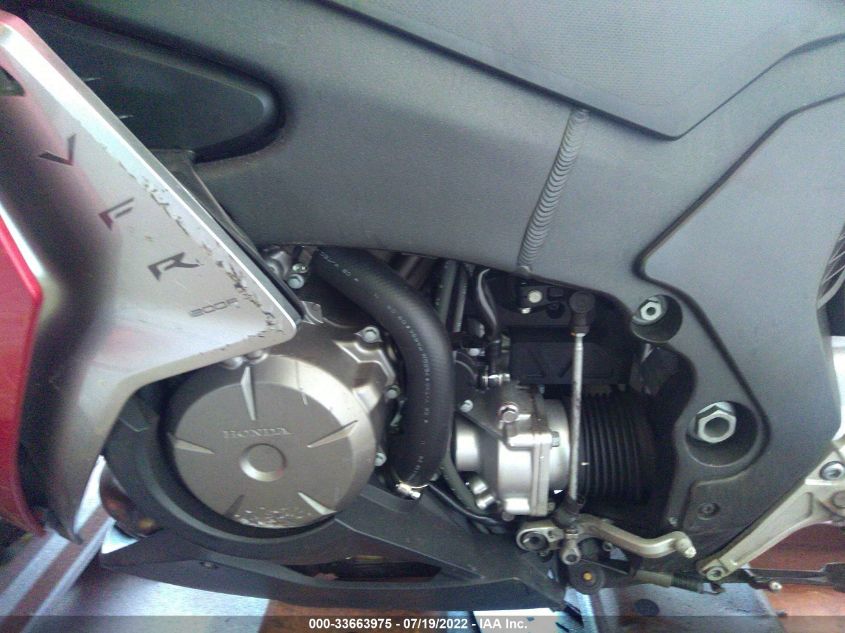 2010 HONDA VFR1200 F JH2SC6319AK000244