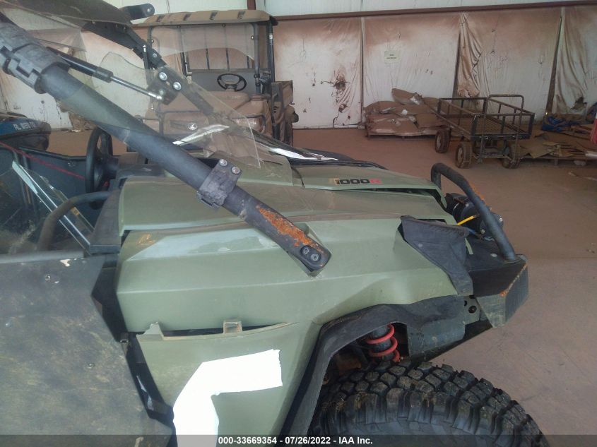 2020 CAN-AM COMMANDER DPS 1000R 3JBKGAX27LJ000066