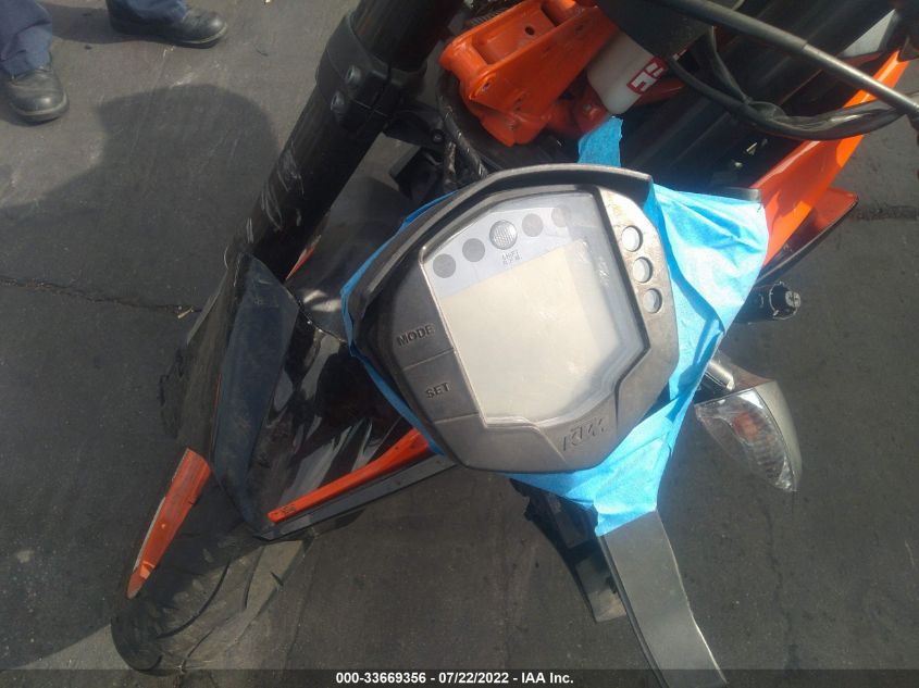 2018 KTM 390 DUKE MD2JYJ401JC298016
