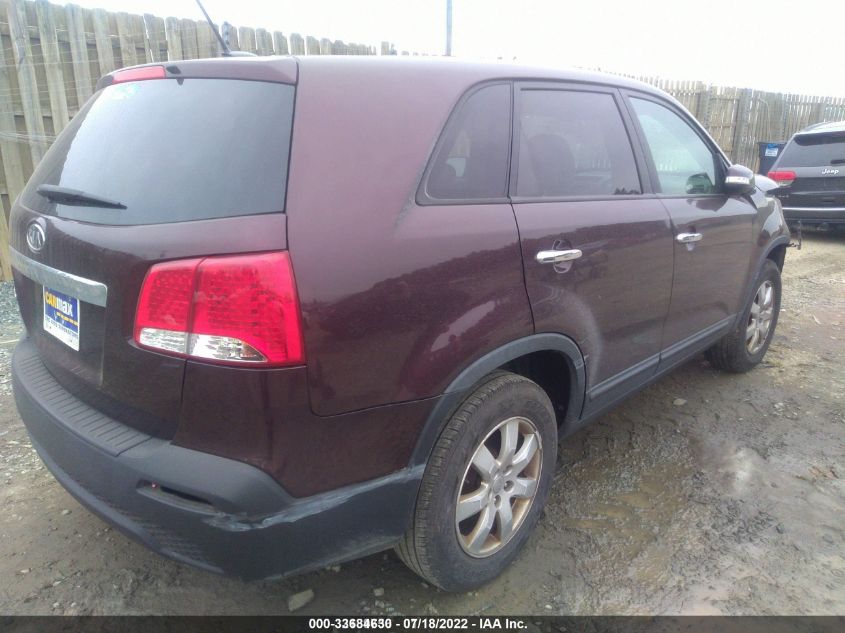 2013 KIA SORENTO LX 5XYKT3A1XDG376133