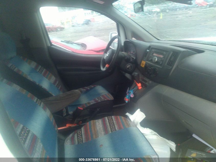 2015 NISSAN NV200 SV 3N6CM0KN3FK720210