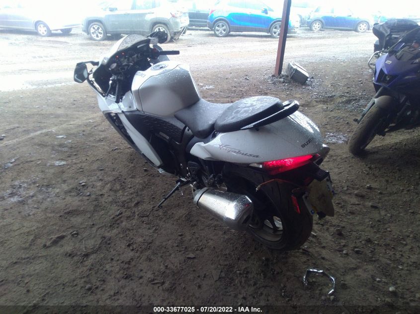 2022 SUZUKI GSX1300 RR JS1EJ11B0N7101945