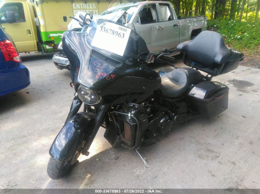 2018 HARLEY-DAVIDSON FLHXS STREET GLIDE SPECIAL 1HD1KRC12JB643770