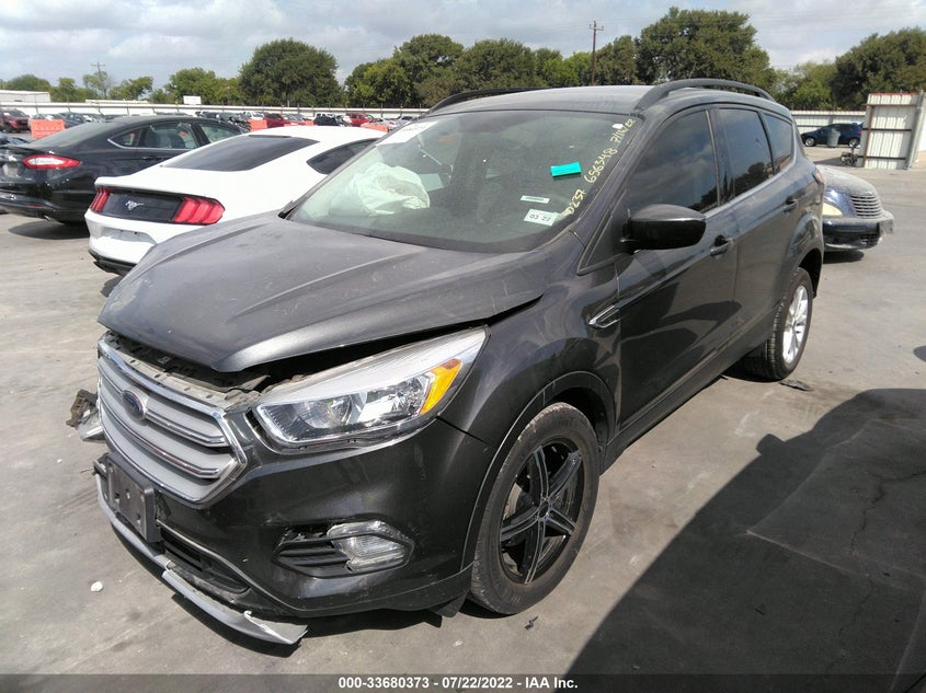 VIN 1FMCU0GD6JUB60237 2018 FORD ESCAPE SE
