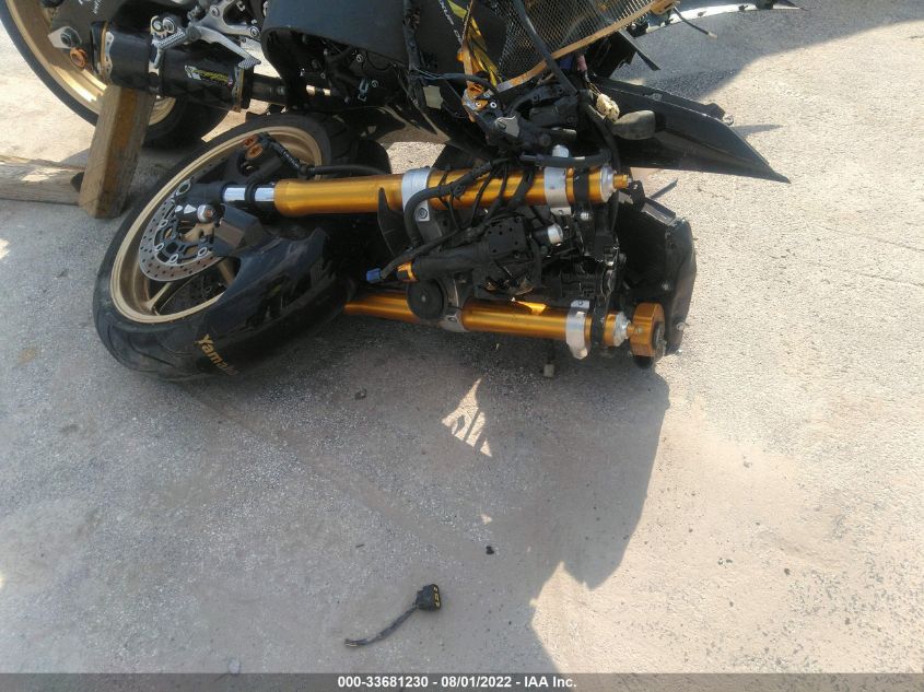 2009 YAMAHA YZFR6 JYARJ16E29A014708