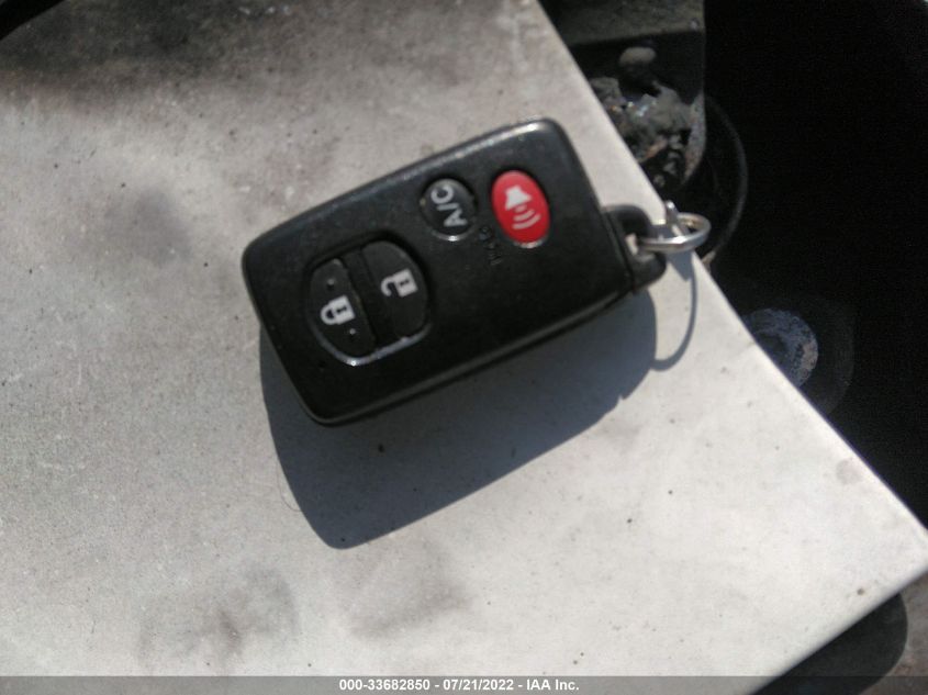 2013 TOYOTA PRIUS PLUG-IN JTDKN3DPXD3034082