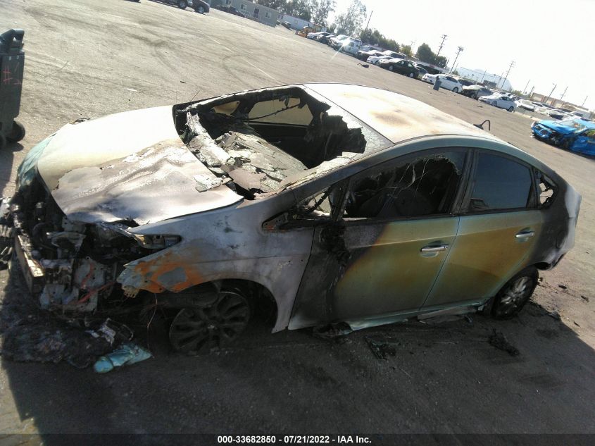 2013 TOYOTA PRIUS PLUG-IN JTDKN3DPXD3034082