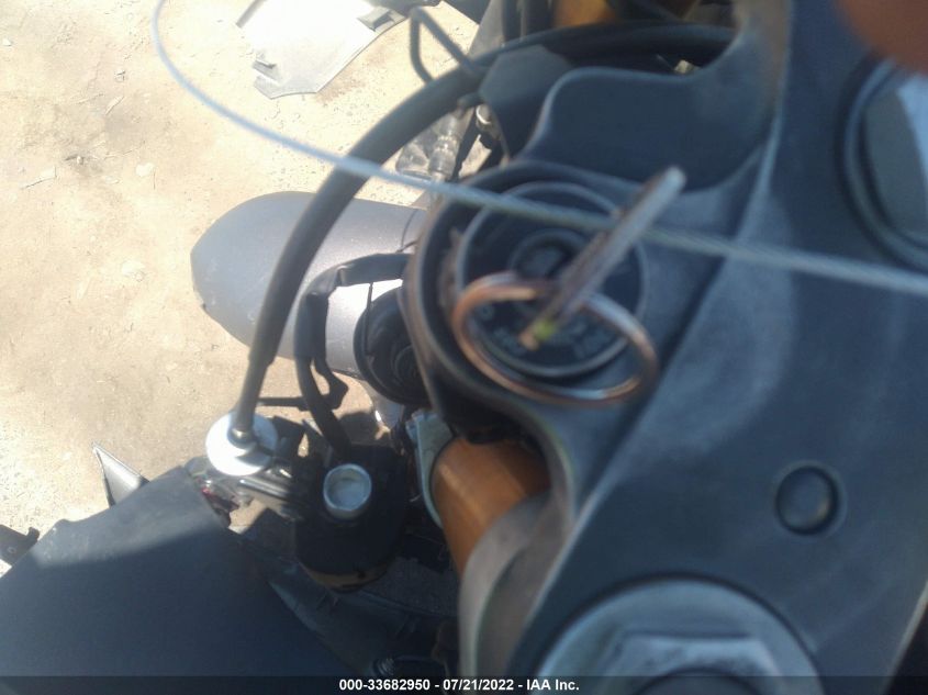 2014 YAMAHA YZFR6 C JYARJ16YXEA007686