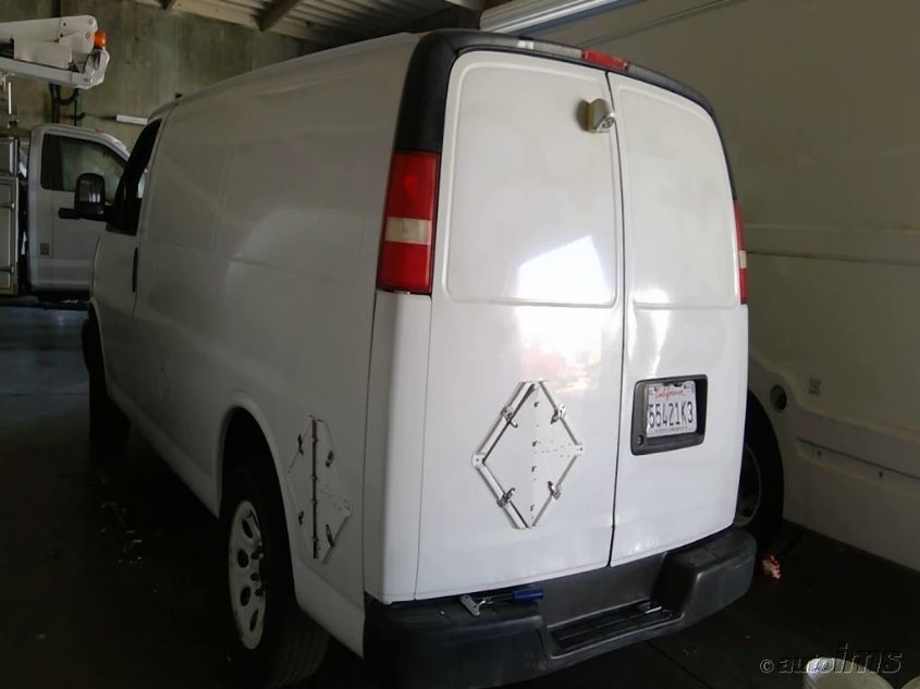 2013 CHEVROLET EXPRESS G1500 1GCSHAF47D1174133