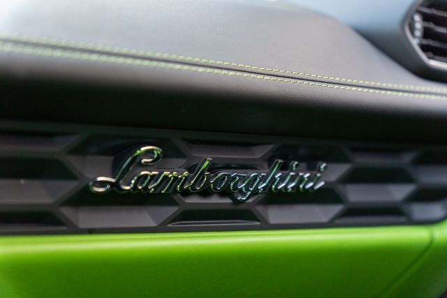 2017 LAMBORGHINI HURACAN ZHWUC2ZF2HLA06656