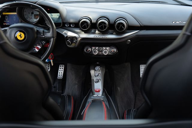 2015 FERRARI F12BERLINETTA ZFF74UFA7F0204878