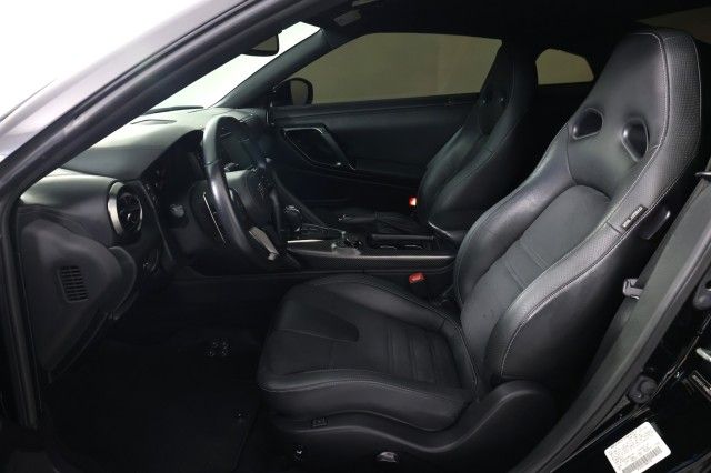 2017 NISSAN GT-R PREMIUM JN1AR5EF4HM820786