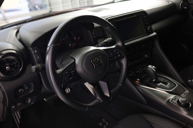 2017 NISSAN GT-R PREMIUM JN1AR5EF4HM820786