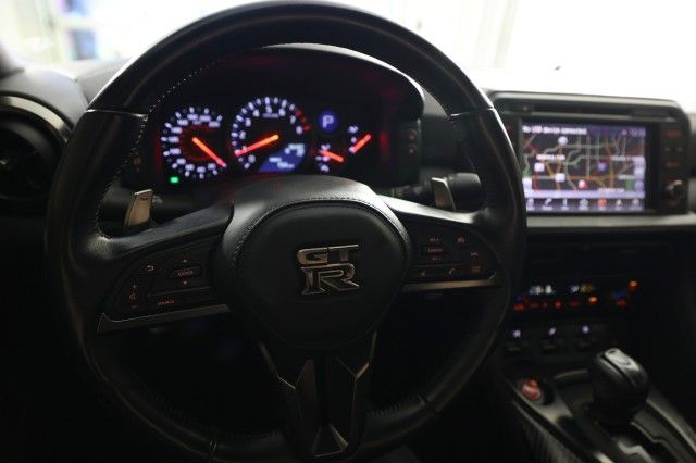 2017 NISSAN GT-R PREMIUM JN1AR5EF4HM820786