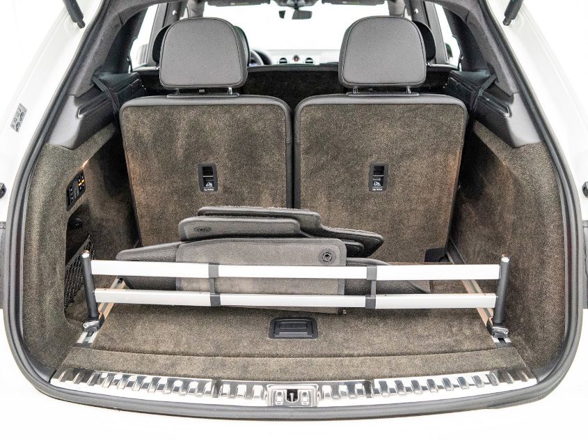 2018 BENTLEY BENTAYGA W12 SIGNATURE SJAAC4ZV7JC017459