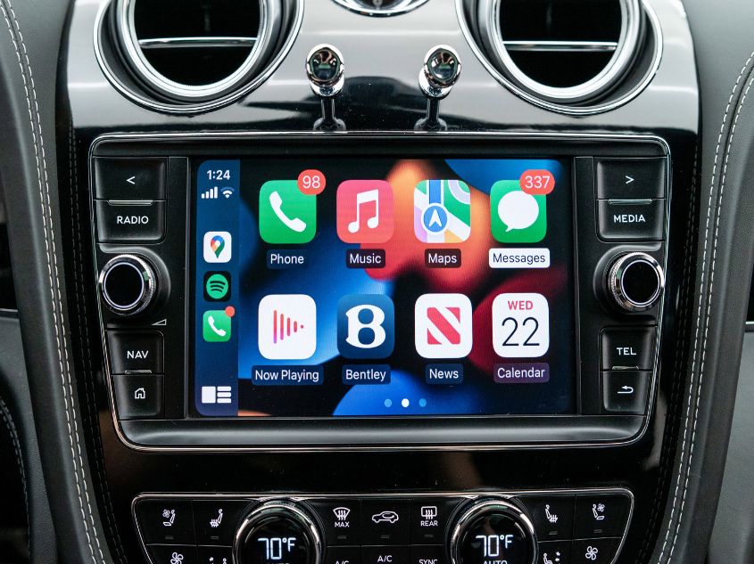 2018 BENTLEY BENTAYGA W12 SIGNATURE SJAAC4ZV7JC017459