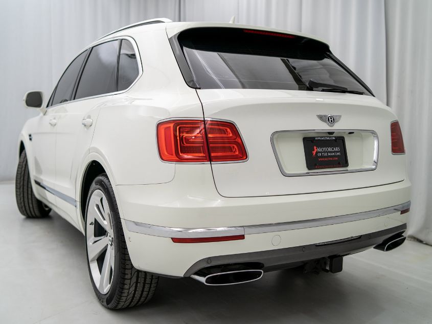 2018 BENTLEY BENTAYGA W12 SIGNATURE SJAAC4ZV7JC017459