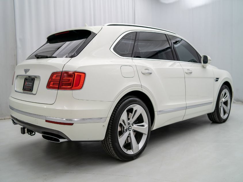 2018 BENTLEY BENTAYGA W12 SIGNATURE SJAAC4ZV7JC017459