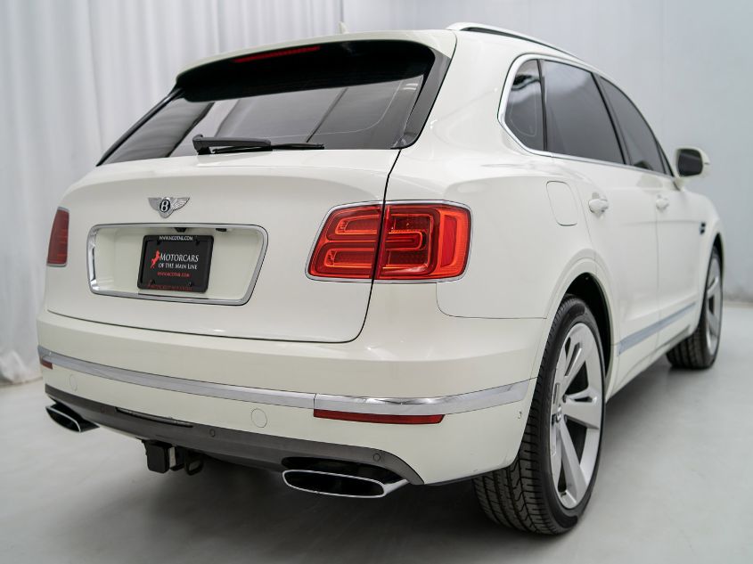 2018 BENTLEY BENTAYGA W12 SIGNATURE SJAAC4ZV7JC017459